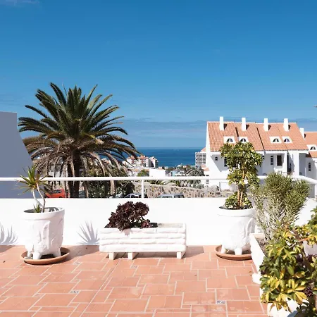 With Private Jacuzzi And Terrace In Los Christianos Apartment
