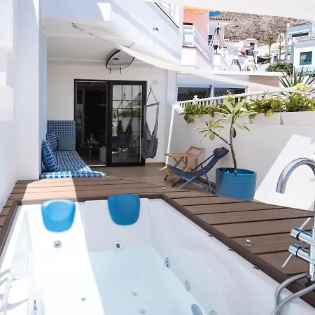 With Private Jacuzzi And Terrace In Los Christianos דירה לוס כריסטיאנוס